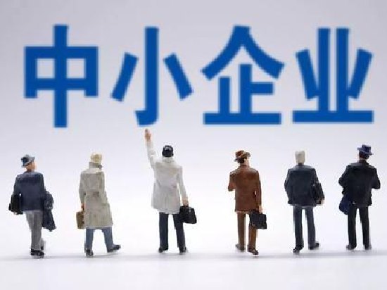 影视行业回款乱象|“垫款”模式兴起资金压力向产业链上游传导 慈文传媒应付账期长达四年半